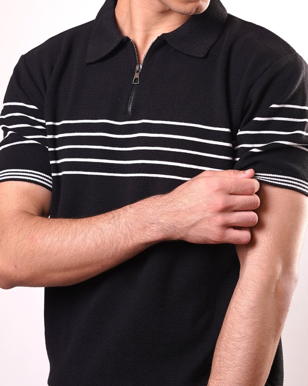 STRIPED ESSENTIAL ZIP-UP POLO - BLACK