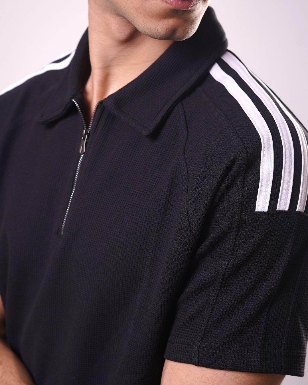 URBAN STRIDE ZIP-UP POLO - BLACK